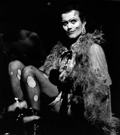 Giles · Actors